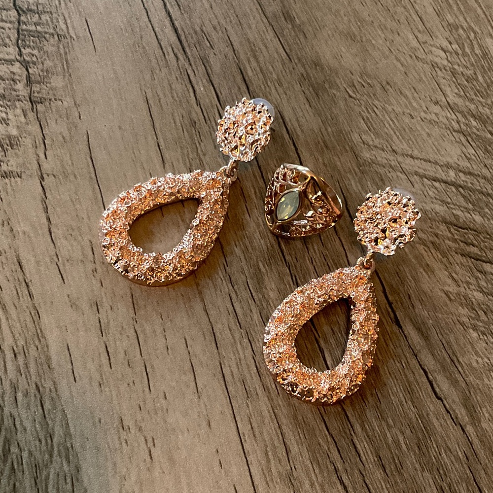 Rose Gold Textured Teardrop Drop Earrings and Ring set